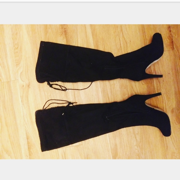 Madden Girl | Loolaaa Knee High Suede Heels - Picture 8 of 8